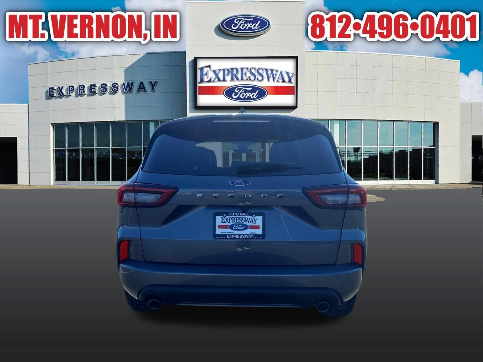 Used 2024 Ford Escape ST-Line w/ Cold Weather Package FWD image 8