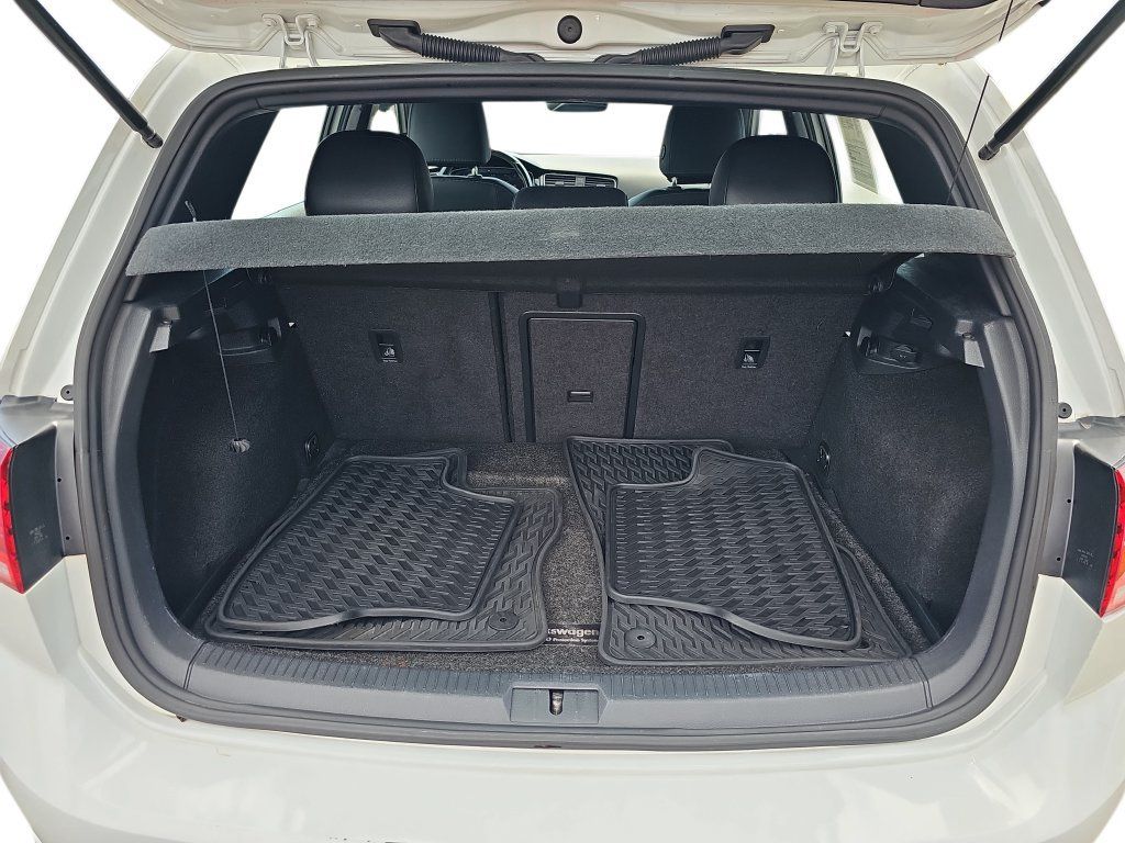 Used 2019 Volkswagen Golf R 4-Door AWD/4WD image 29