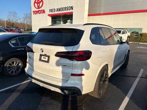 Used 2025 BMW X5 sDrive40i w/ M Sport Package image 7