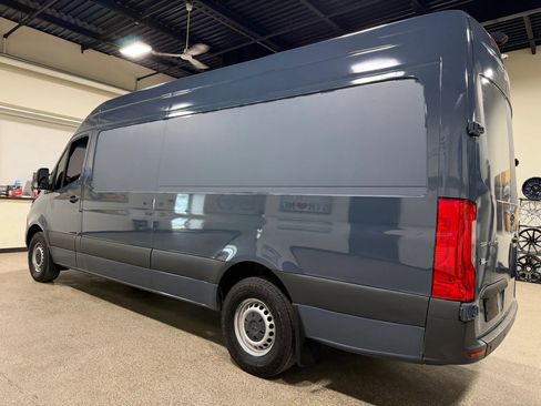 Used 2019 Mercedes-Benz Sprinter 170 image 20