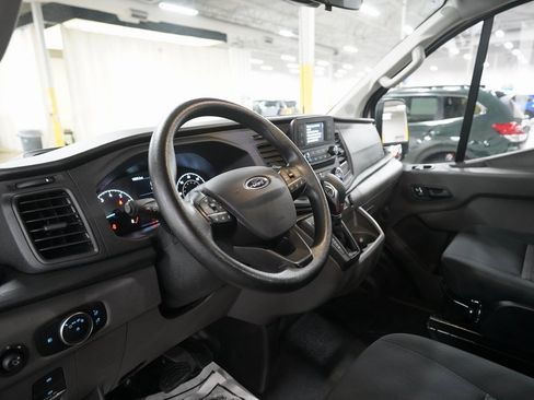 Used 2024 Ford Transit 250 Low Roof AWD w/ Exterior Upgrade Package image 8