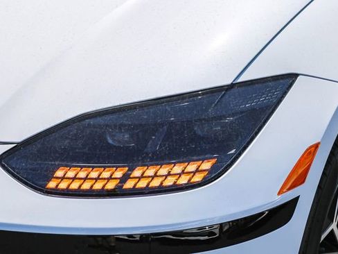 New 2025 Hyundai Ioniq 6 SEL image 5