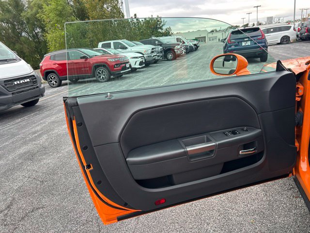Used 2012 Dodge Challenger R/T RWD image 11