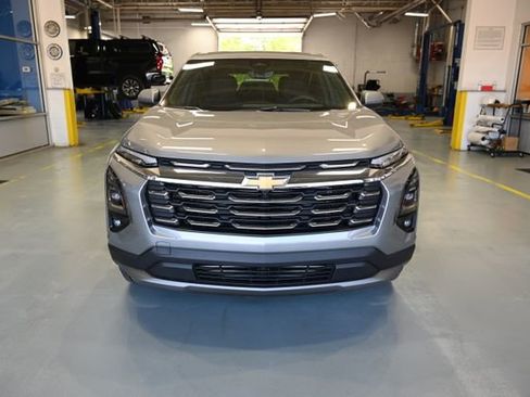 New 2026 Chevrolet Equinox LT w/ Safety and Technology Package FWD image 2