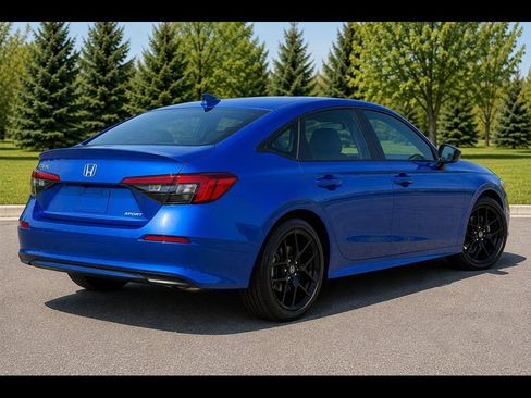 Used 2024 Honda Civic Sport image 3
