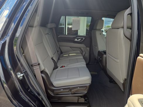 Used 2023 Chevrolet Tahoe LT AWD/4WD image 17