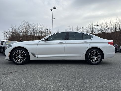 Used 2019 BMW 530i xDrive w/ Convenience Package image 3