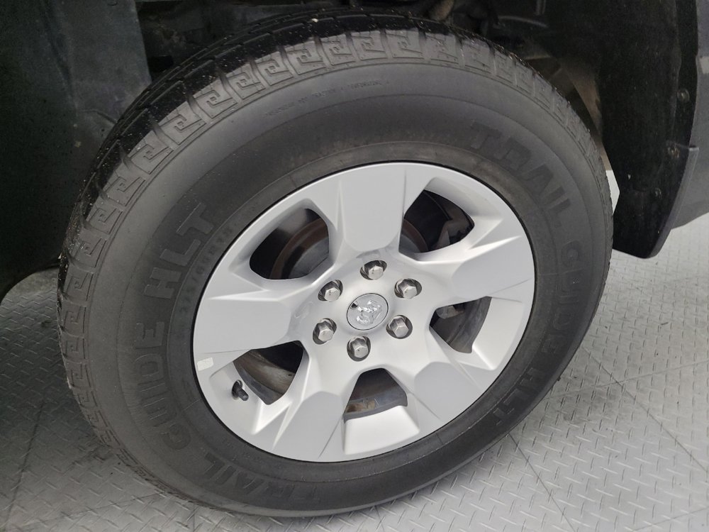 Used 2019 RAM 1500 Big Horn RWD image 31