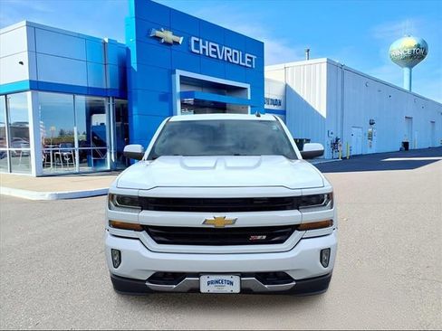 Used 2018 Chevrolet Silverado 1500 LT w/ All Star Edition image 9