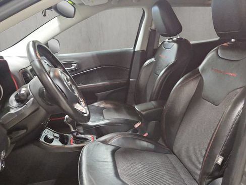 Used 2019 Jeep Compass Trailhawk AWD/4WD image 12