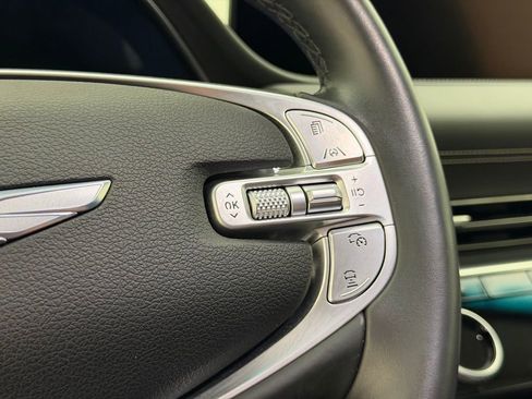 Used 2024 Genesis GV80 2.5T AWD/4WD image 25