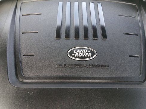 Used 2018 Land Rover Range Rover Velar S AWD/4WD image 49