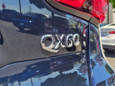 Used 2020 INFINITI QX60 Luxe w/ Essential Package AWD/4WD image 18