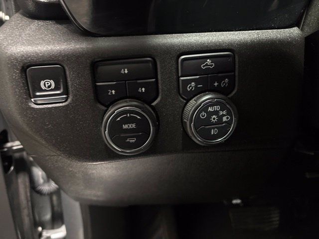 Used 2025 Chevrolet Silverado 2500 LT w/ Convenience Package AWD/4WD image 16