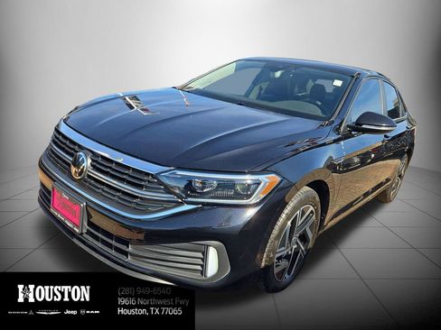 Used 2023 Volkswagen Jetta SEL image 8