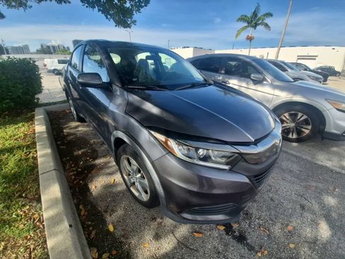 Used 2019 Honda HR-V LX image 3