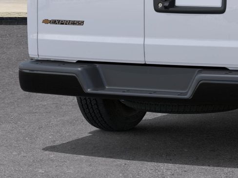New 2026 Chevrolet Express 2500 RWD image 38
