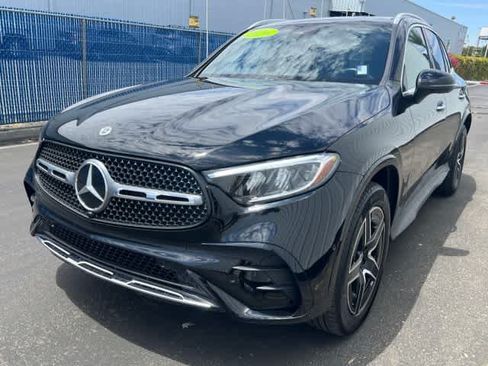 Used 2026 Mercedes-Benz GLC 300 image 9