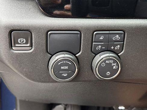 Used 2023 Chevrolet Silverado 1500 LT w/ Safety Package RWD image 16