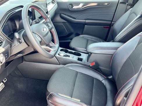 Used 2024 Ford Escape ST-Line w/ Tech Pack #1 AWD/4WD image 10