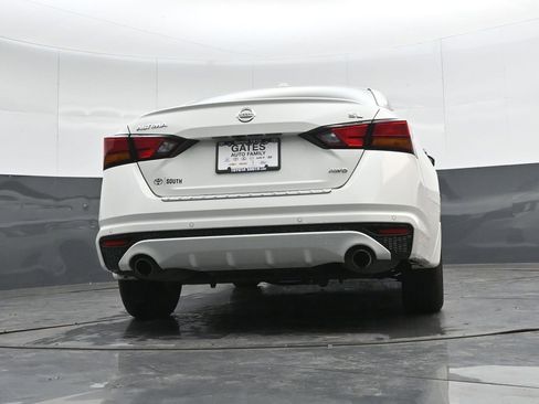 Used 2022 Nissan Altima 2.5 SL image 32