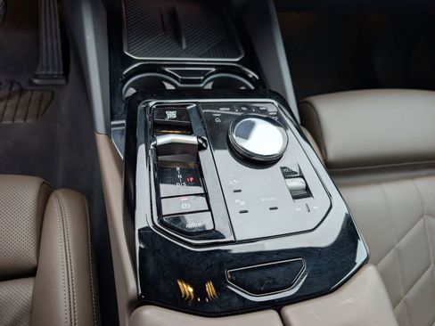 Certified 2026 BMW 530i image 19