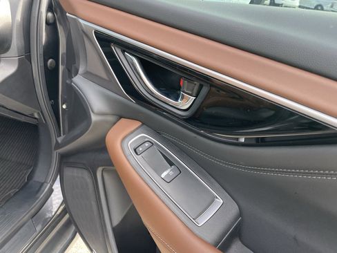 Used 2025 Subaru Outback Touring XT image 33