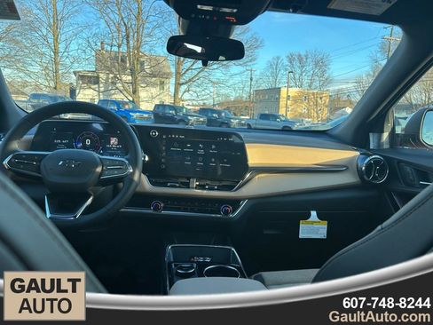 New 2026 Chevrolet Equinox ACTIV w/ Convenience Package III image 12