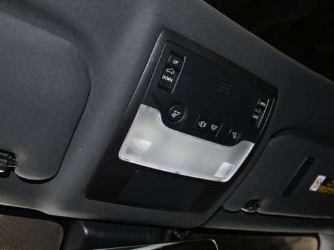 Used 2017 Lexus IS 350 AWD image 29