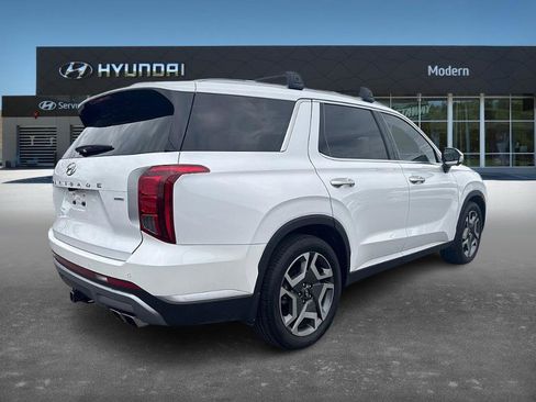 Certified 2025 Hyundai Palisade SEL image 5