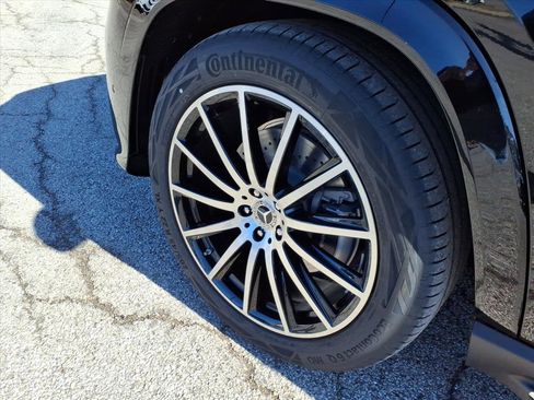 New 2026 Mercedes-Benz GLS 580 4MATIC image 9