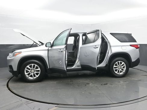 Used 2018 Chevrolet Traverse LS image 57