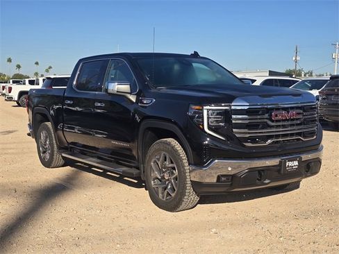 New 2026 GMC Sierra 1500 SLT image 3