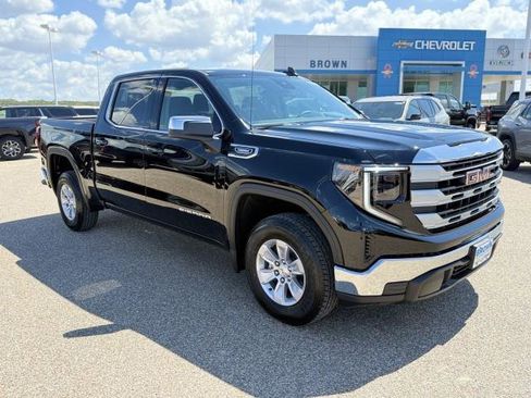 New 2026 GMC Sierra 1500 SLE image 11