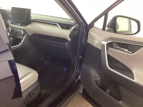 Used 2024 Toyota RAV4 Limited w/ Advanced Technology Package AWD/4WD image 17