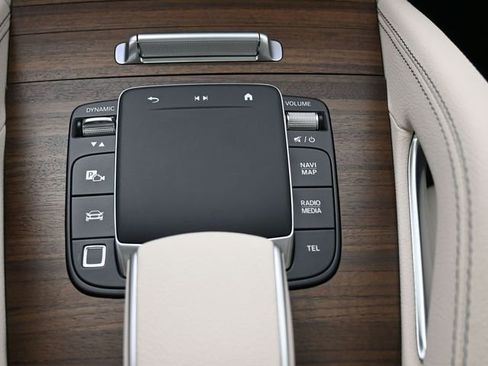 New 2026 Mercedes-Benz GLE 450 4MATIC image 3