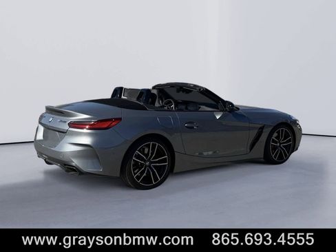 Used 2024 BMW Z4 M40i w/ Premium Package image 3