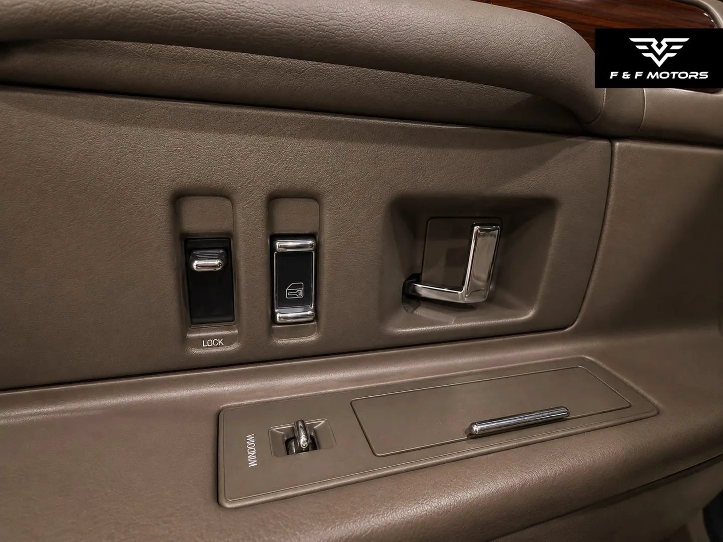 Used 1995 Cadillac De Ville Concours FWD image 22
