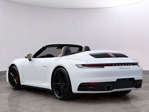 Used 2020 Porsche 911 Carrera S RWD image 3