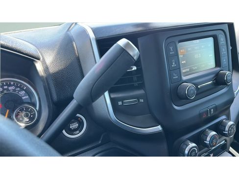 Used 2019 RAM 2500 Big Horn w/ Protection Group AWD/4WD image 17
