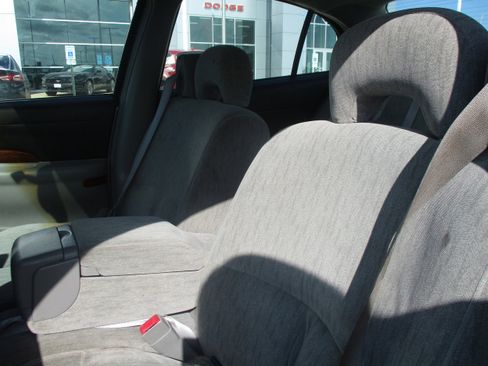 Used 2005 Buick Le Sabre Custom w/ Wheel And Sound Package image 13