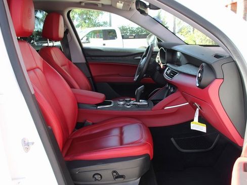 Used 2021 Alfa Romeo Stelvio Sprint w/ Nero Edizione image 41