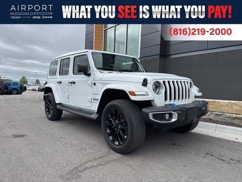 Used 2023 Jeep Wrangler Unlimited Sahara w/ Cold Weather Group AWD/4WD image 1