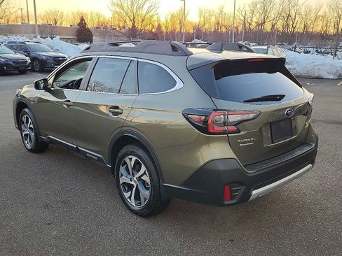 Used 2021 Subaru Outback Limited image 4