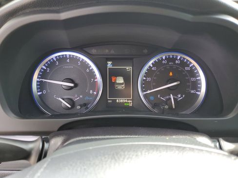 Used 2019 Toyota Highlander SE w/ Nightshade Edition image 28