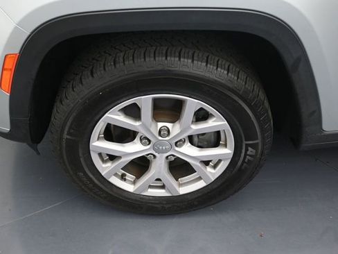 Used 2021 Jeep Grand Cherokee L Limited image 9