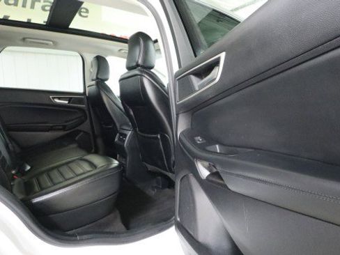 Used 2020 Ford Edge SEL w/ Convenience Package AWD/4WD image 11