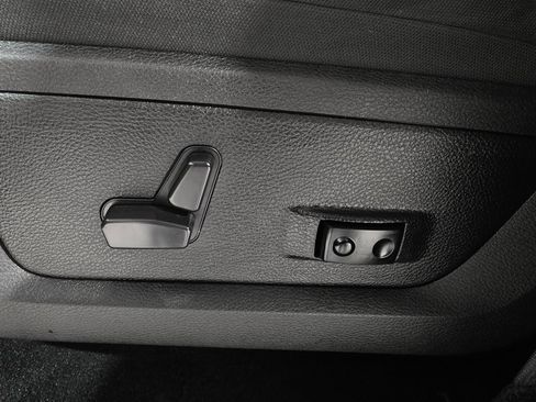 Used 2023 RAM 1500 Classic SLT w/ Trailer & Traction Group image 19