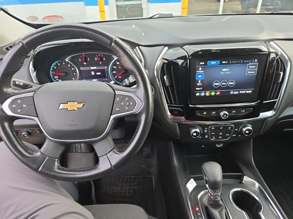 Used 2021 Chevrolet Traverse LT AWD/4WD image 23