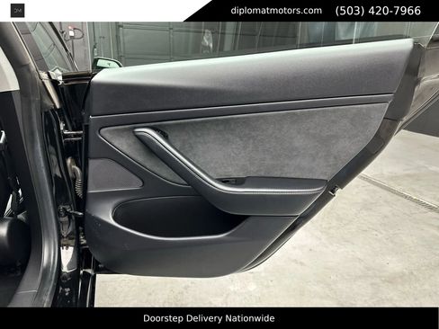 Used 2019 Tesla Model 3 Long Range image 34